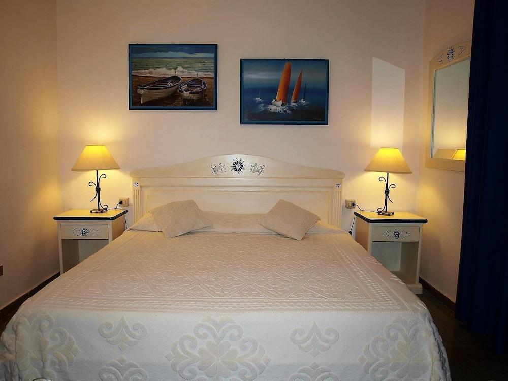 לה מדלנה Hotel La Conchiglia מראה חיצוני תמונה
